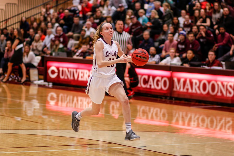 Women's Basketball Finishes the UAA Season Undefeated